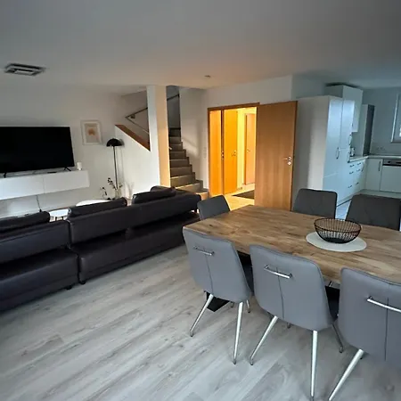 Ostalb - Haus Emely Apartamento